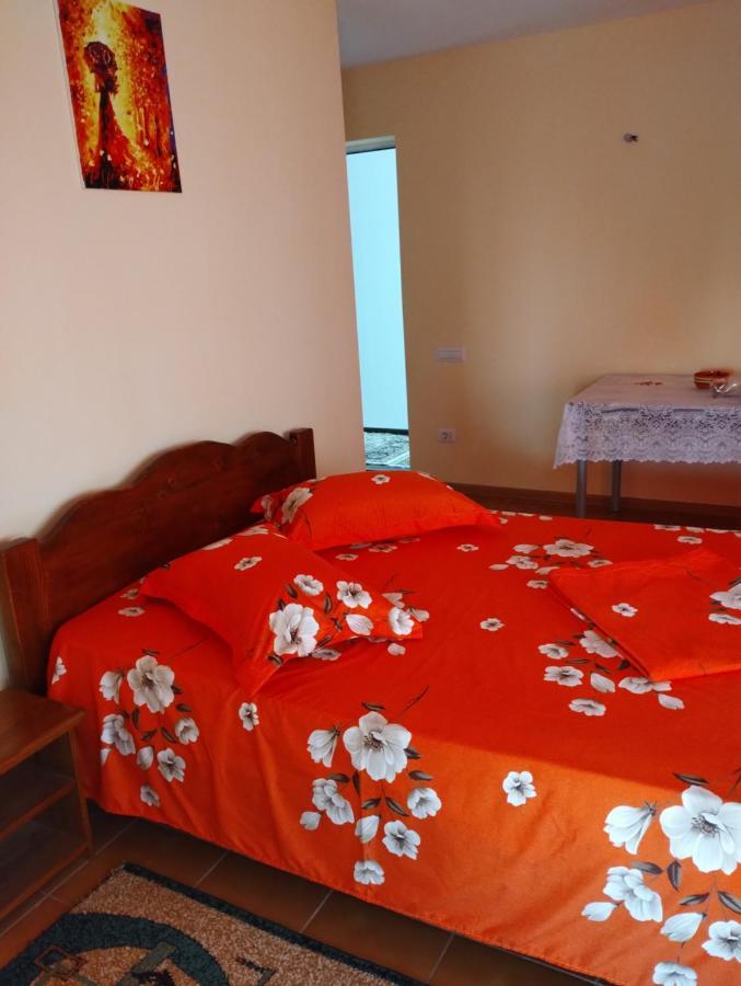 Hotel Casa Doina Douăzeci şi Trei August Exterior foto